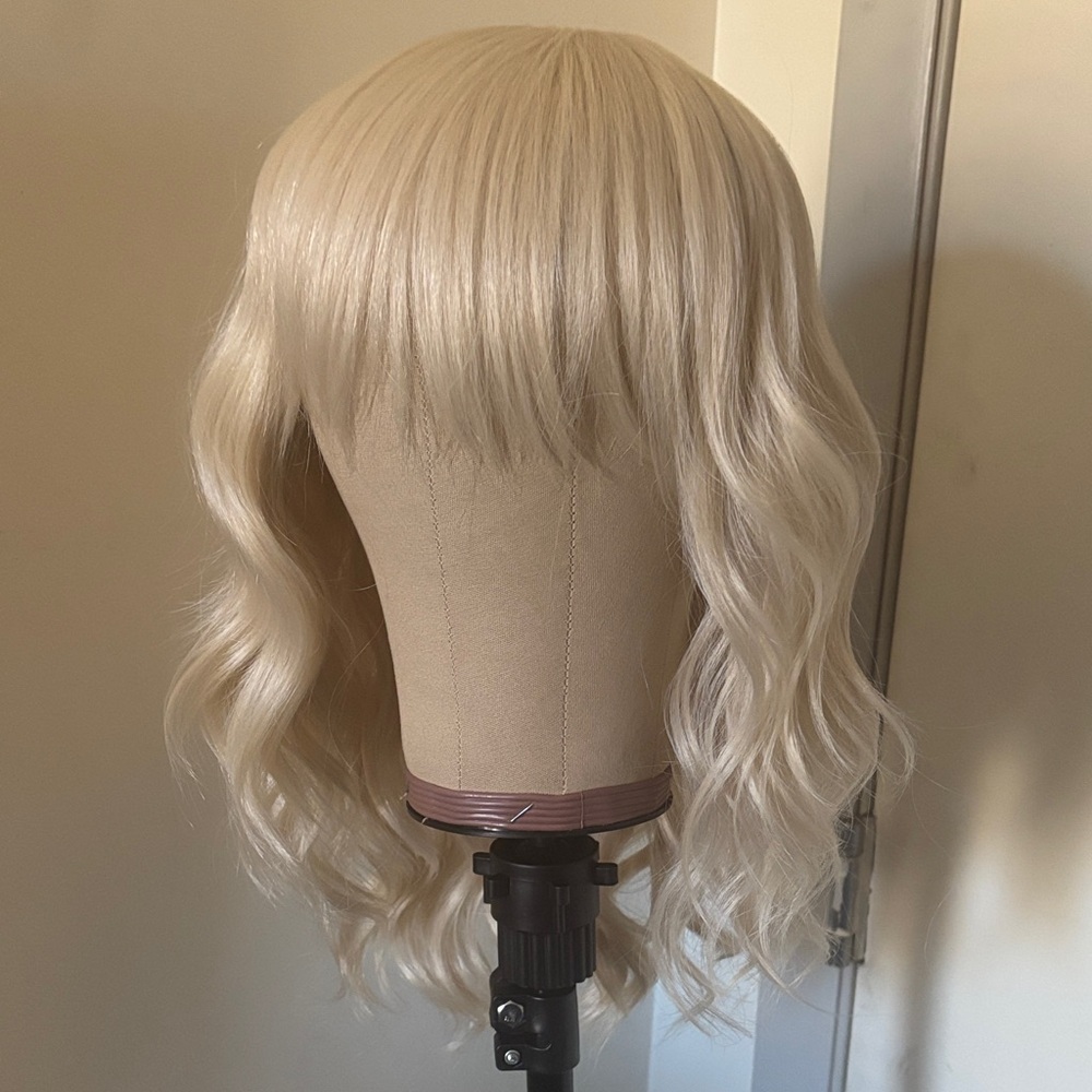Blonde Wavy Hair Wig
